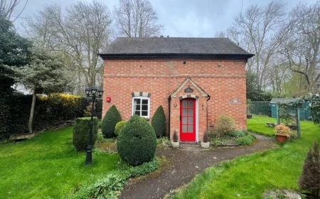 Wigston Detached Auction Property with Development Potential-£99,000