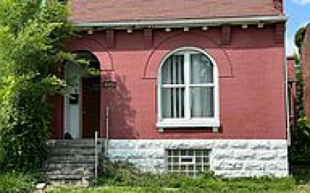 Affordable Brick Home in Saint Louis MO for- $27,000