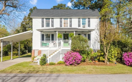 Historic Belhaven NC Home Near Waterfront for -$225,000