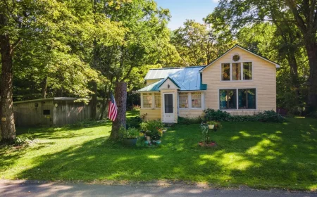 Summit NY Fixer-Upper on 3.75 Acres Near State Forest-$145,000