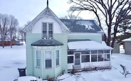 Affordable Character Home on Double Lot in Emerson-$89,000