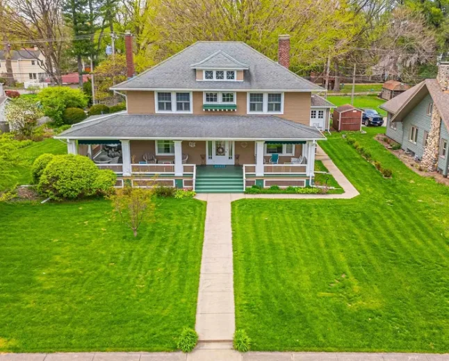 Historic 4-Bedroom Home for Sale in Lincoln, IL-$250,000