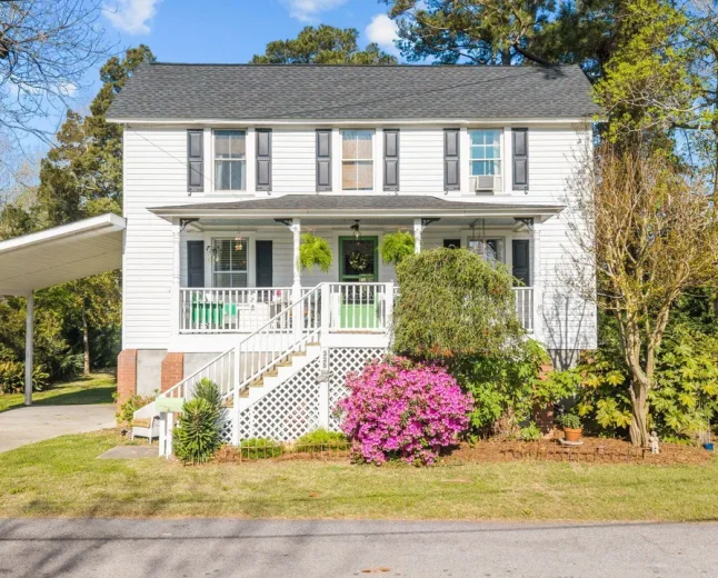 Historic Belhaven NC Home Near Waterfront for -$225,000